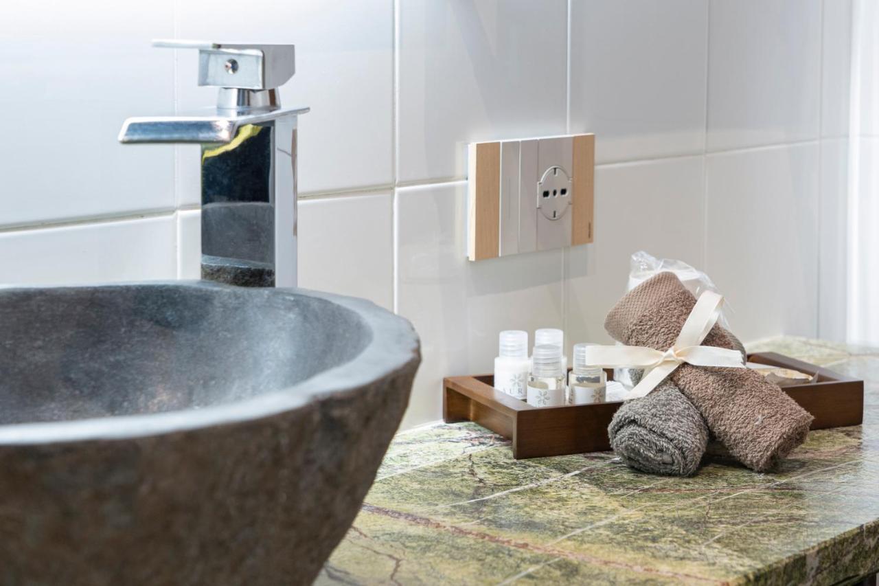 Varese Suites Exteriör bild