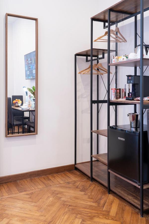 Varese Suites Exteriör bild