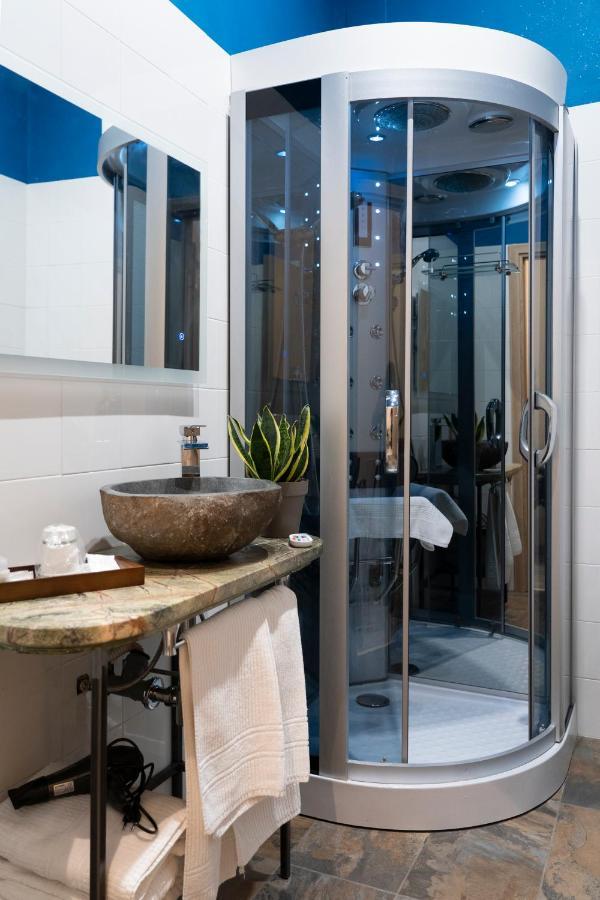 Varese Suites Exteriör bild