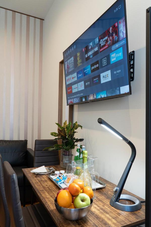 Varese Suites Exteriör bild